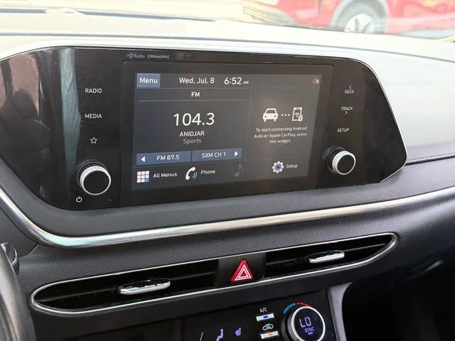 Used 2021 Gray Hyundai SEL image 15