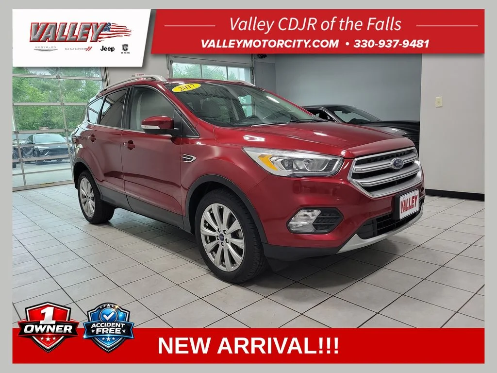 2017 Ford Escape Titanium's photo