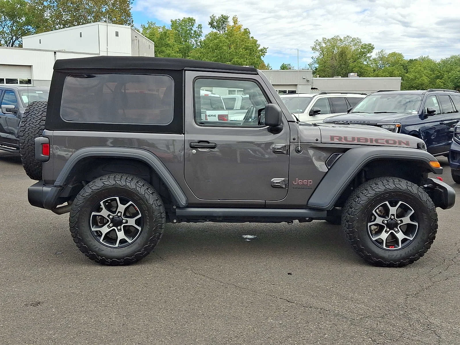 Used 2021 Granite Crystal Metallic Clearcoat Jeep Rubicon image 7