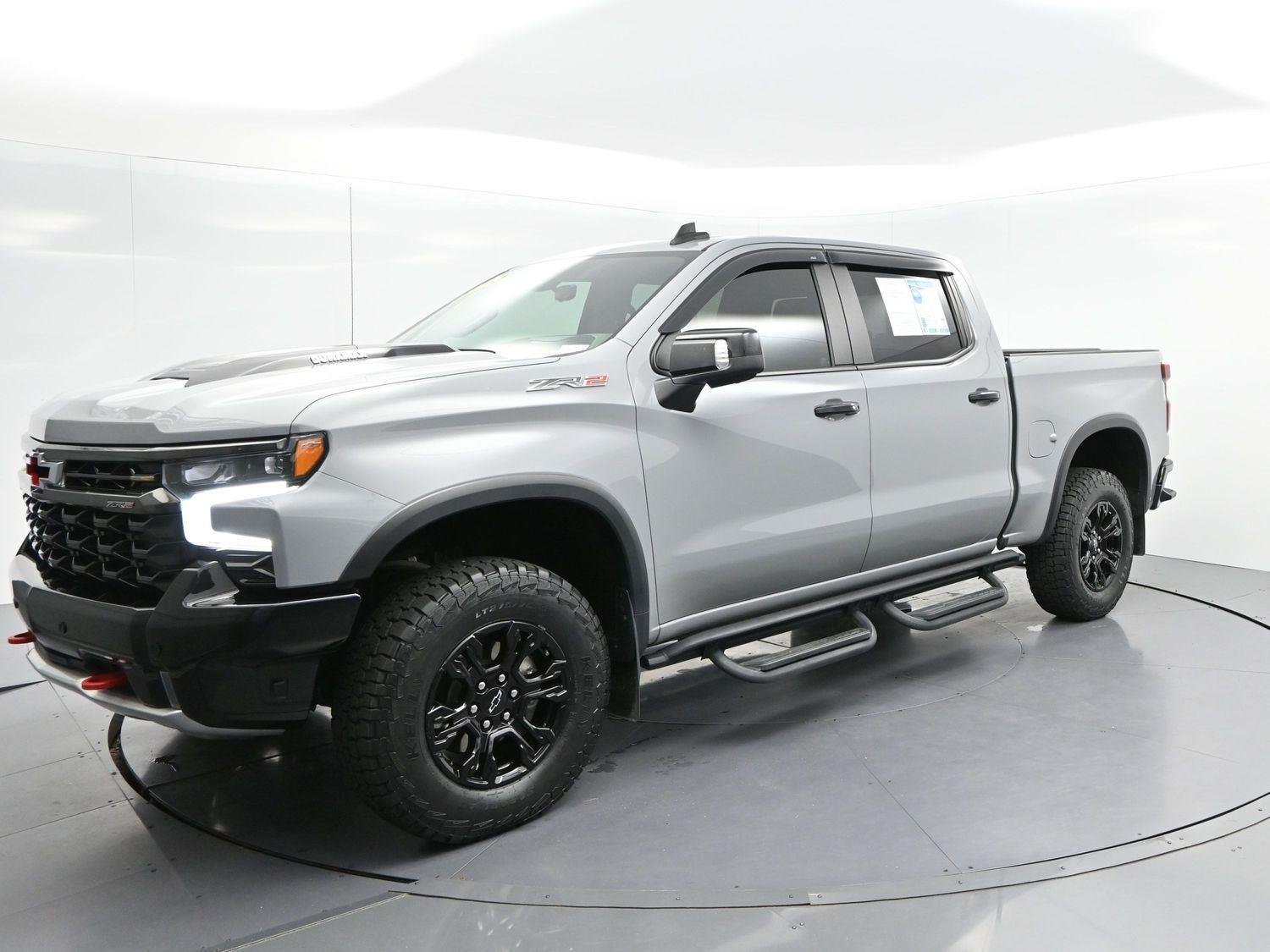 Used 2025 Slate Gray Metallic Chevrolet ZR2 image 3