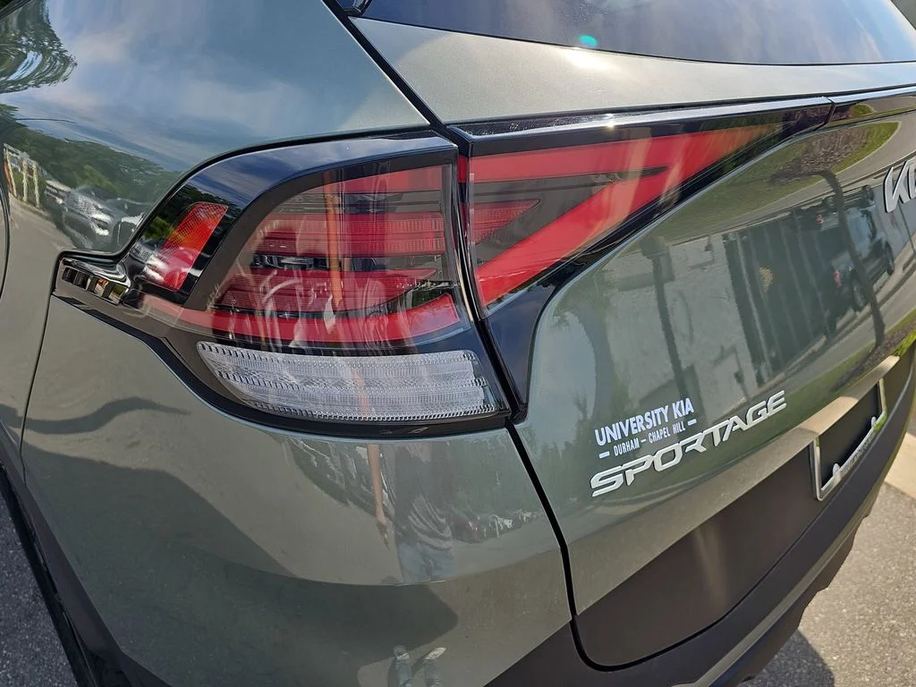 Used 2023 Green Kia X-Pro Prestige image 33