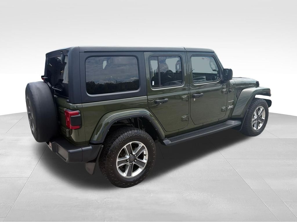 Used 2022 Green Jeep Unlimited Sahara image 5