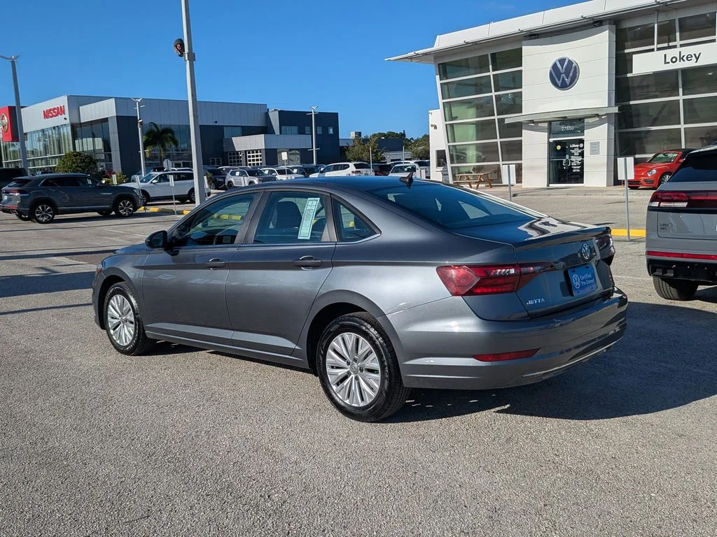 Used 2020 Gray Volkswagen 1.4T S image 4