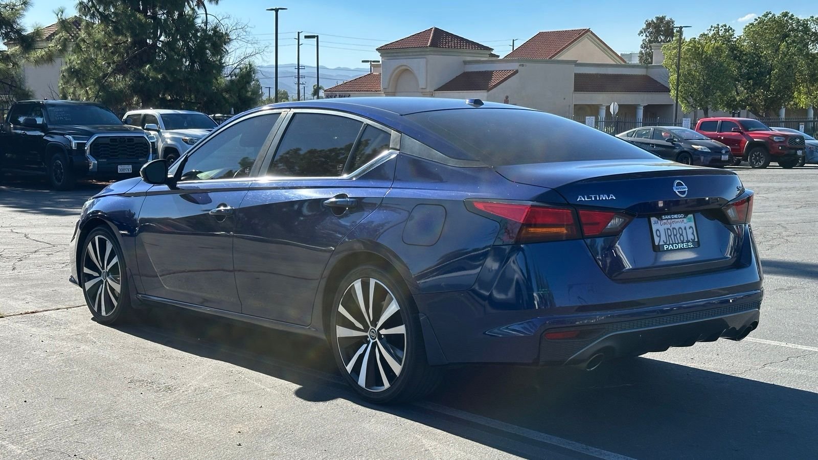 Used 2020 Deep Blue Pearl Nissan 2.5 SR image 3