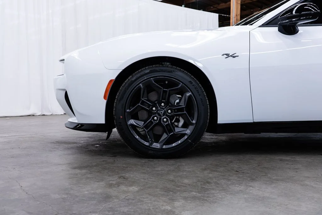New 2026 White Knuckle Exterior Paint Dodge R/T image 7