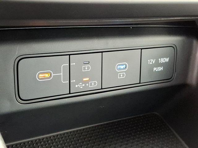 New 2027 White Hyundai SE FWD image 22