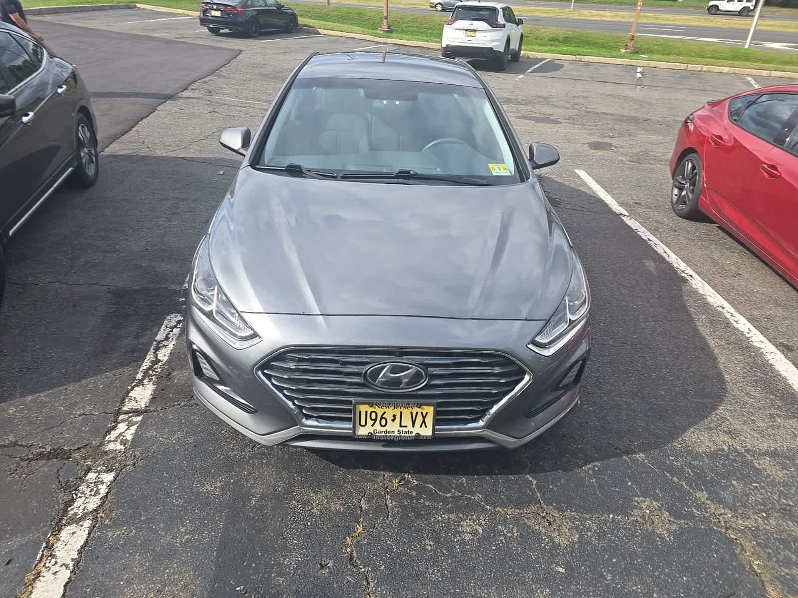 Used 2019 Machine Gray Hyundai SE image 6