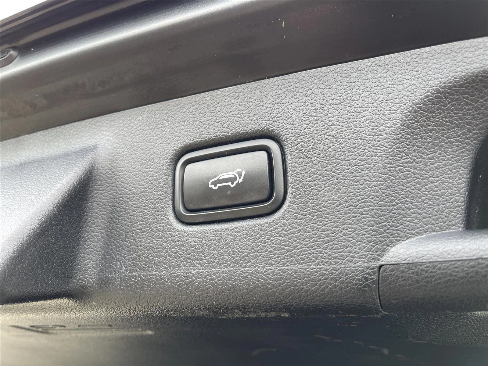 Used 2021 Black Hyundai Calligraphy image 50