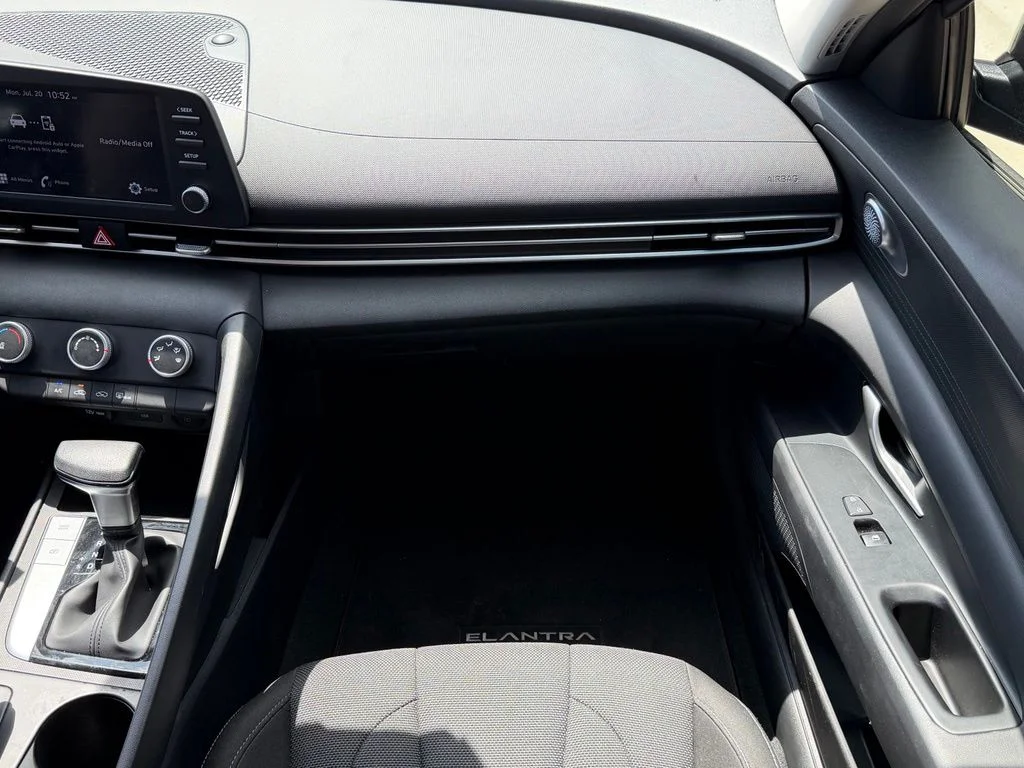 Certified Used 2023 Gray Hyundai SE image 12