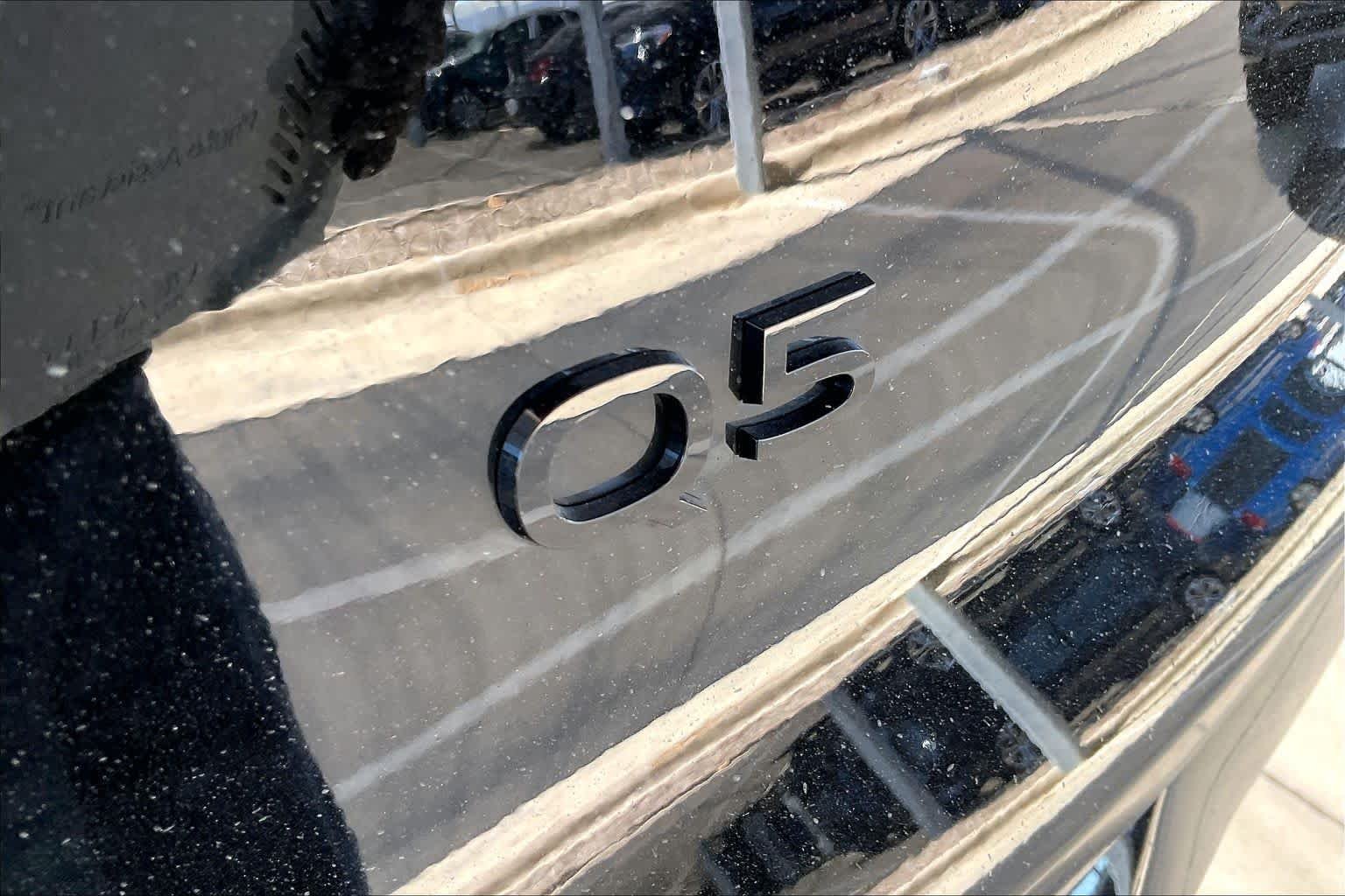 Used 2026 Mythos Black Metallic Audi Premium Plus image 29