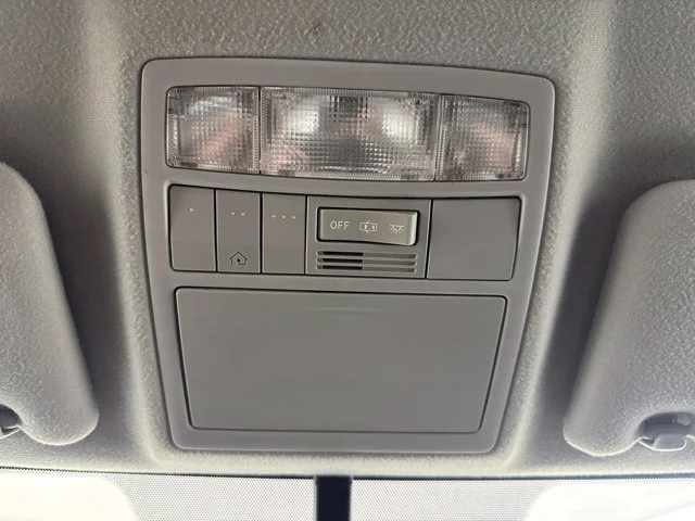 Used 2014 Classic Silver Metallic Toyota LE image 13