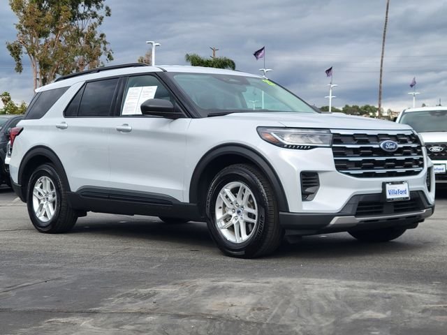 Used 2026 Space White Metallic Ford Active image 31