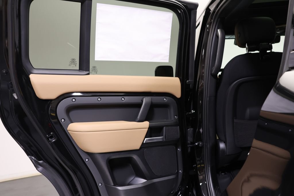2026 Land Rover Defender V8 - Photo 31
