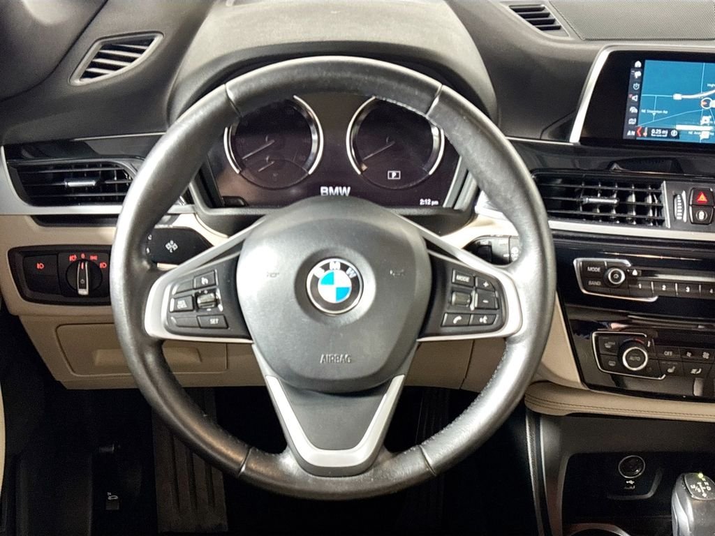 Used 2019 Green BMW xDrive28i image 13
