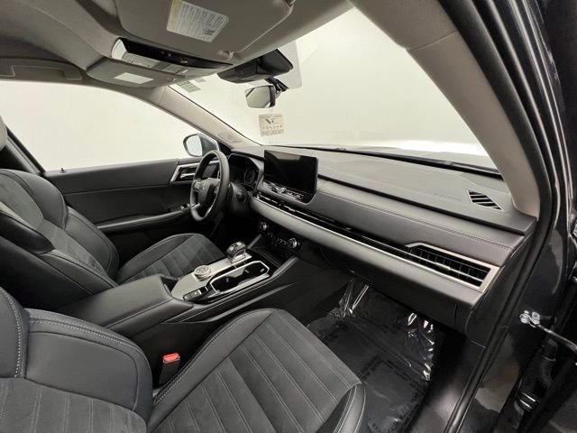 Used 2025 Moonstone Gray Metallic/Black Roof Mitsubishi SE image 10