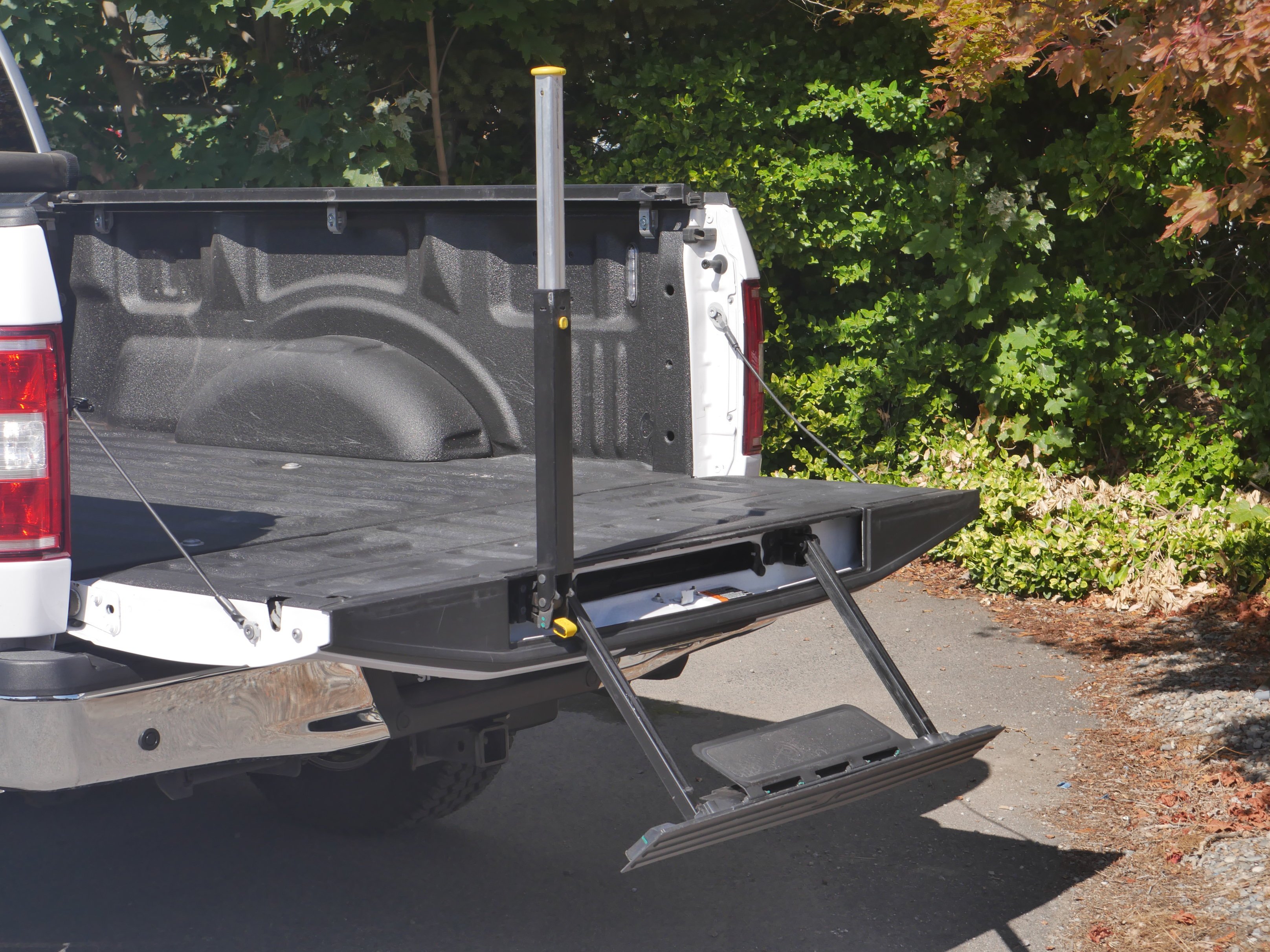 Used 2020 Oxford White Ford XLT image 22