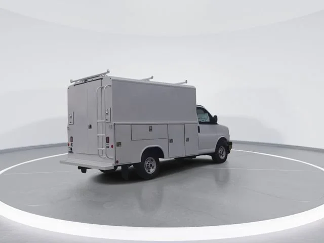 New 2025 Summit White GMC 1WT image 7