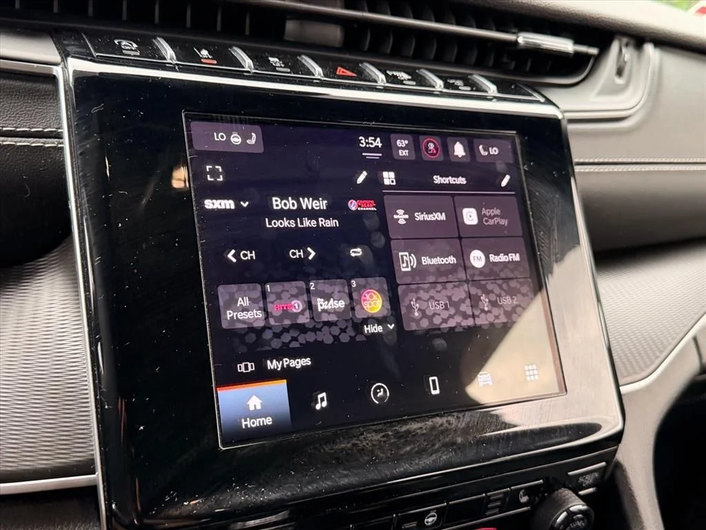 Used 2025 Black Jeep Altitude X image 23