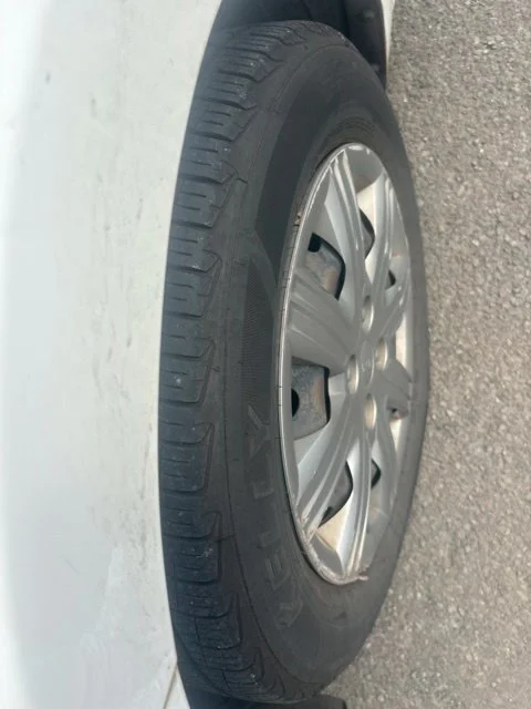 Used 2022 White Kia LX image 4