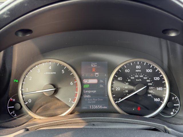 Used 2015 White Lexus  image 11