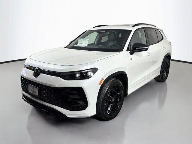 New 2026 Volkswagen Tiguan SE R-Line Black