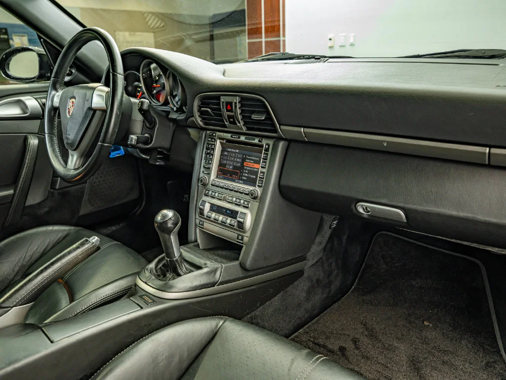 Used 2007 Black Porsche Carrera image 38