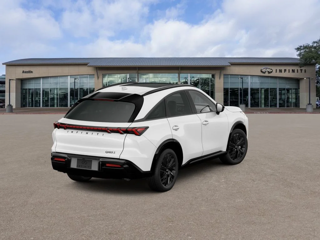 New 2027 RADIANT WHITE INFINITI SPORT image 5