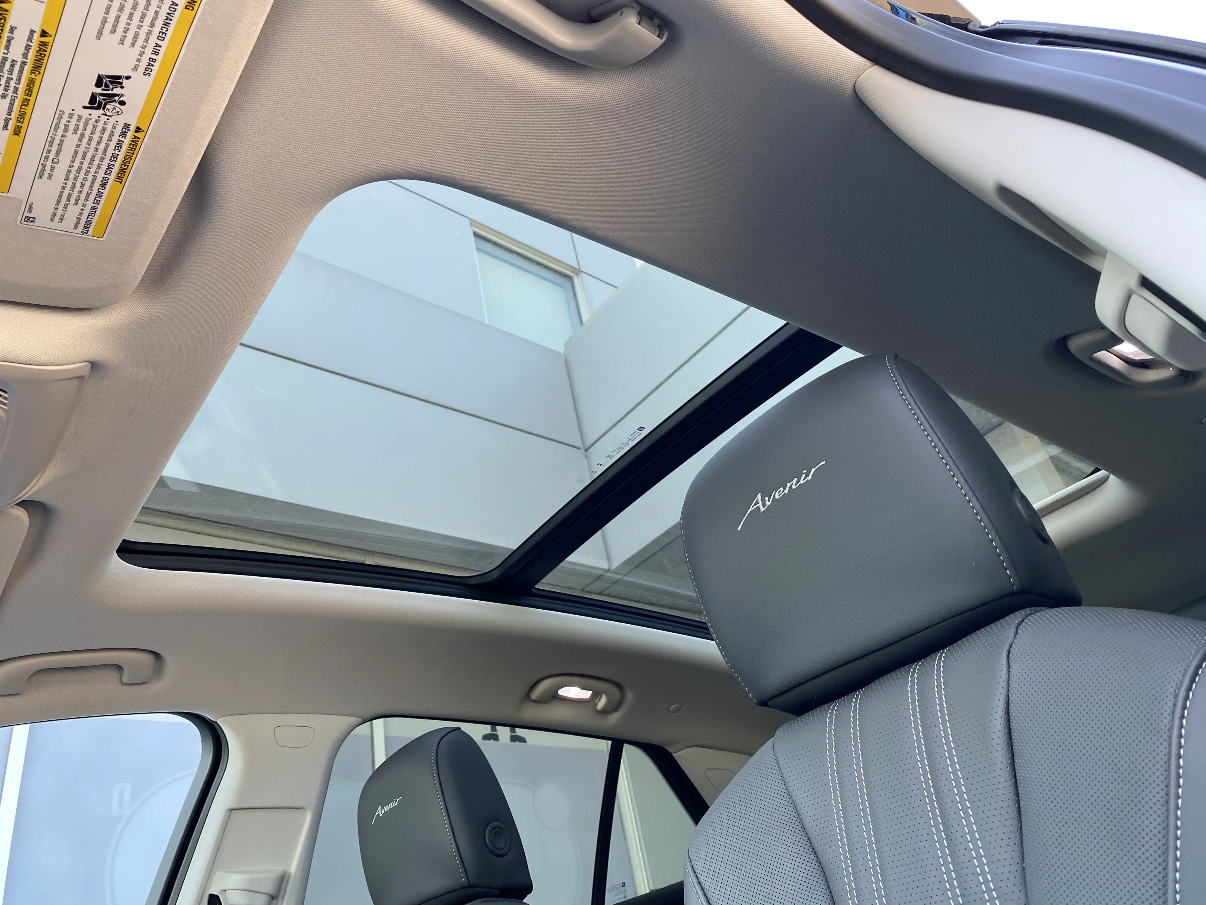 New 2026 EBONY TWILIGHT METALLIC Buick Avenir image 25