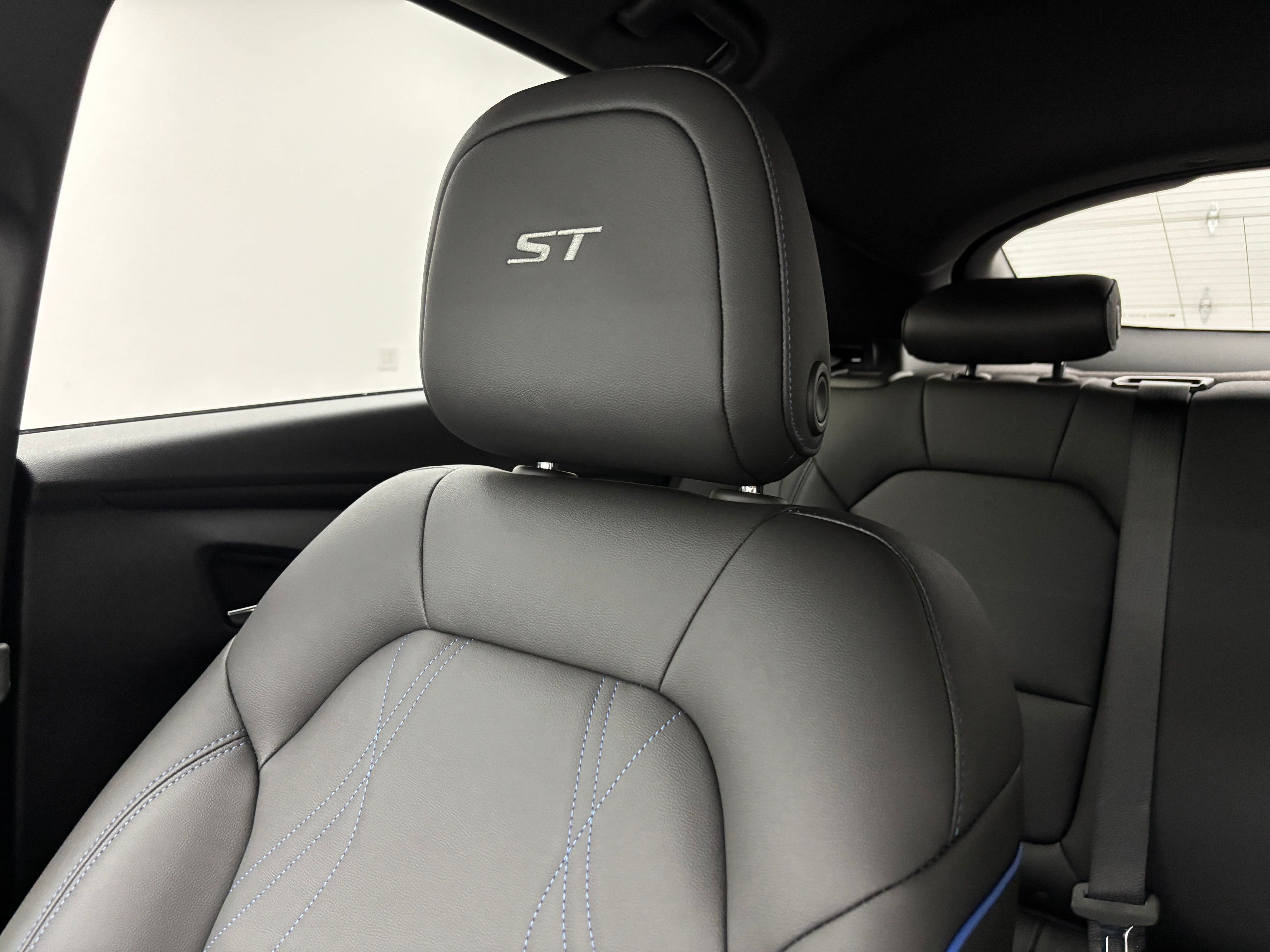 New 2026 Moonstone Gray Metallic Buick Sport Touring image 40