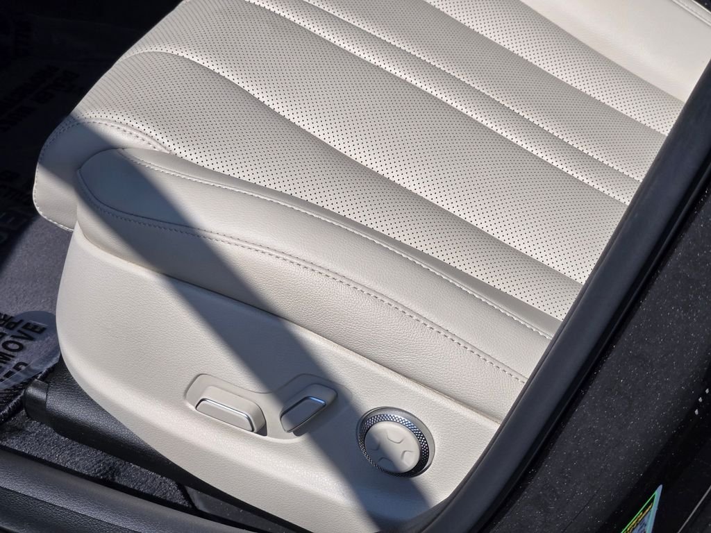 2024 GENESIS G80 Base - Photo 29
