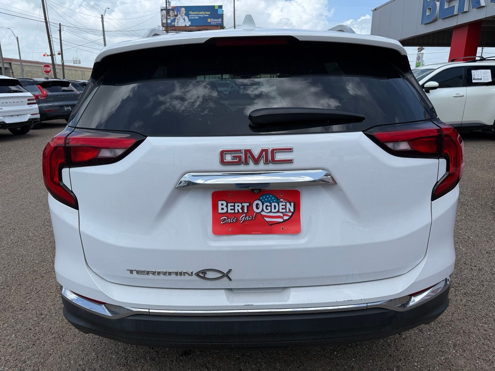 Used 2020 White GMC SLT image 3