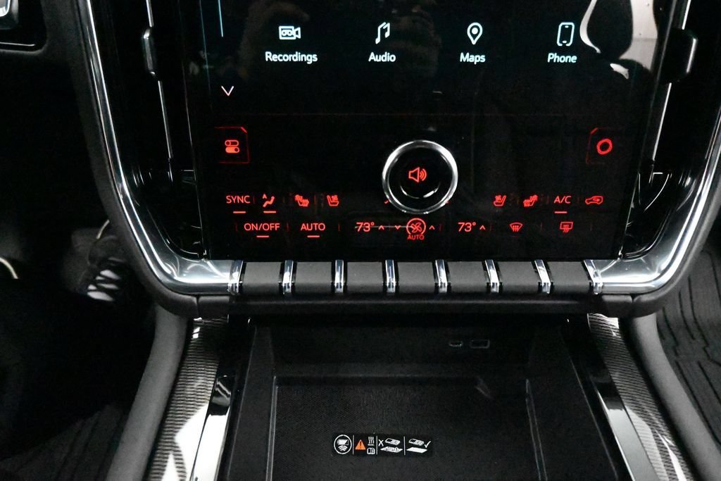 New 2026 Onyx Black GMC Elevation image 12