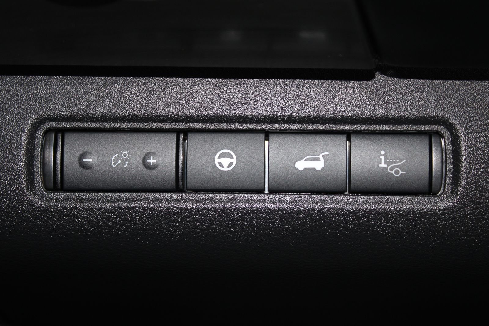 Used 2025 Red Nissan Platinum image 29