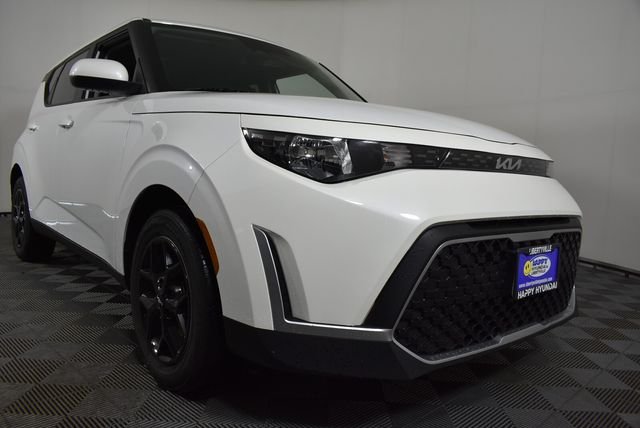 Used 2024 White Kia LX image 14