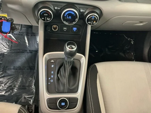 Used 2021 Green Hyundai SEL image 18