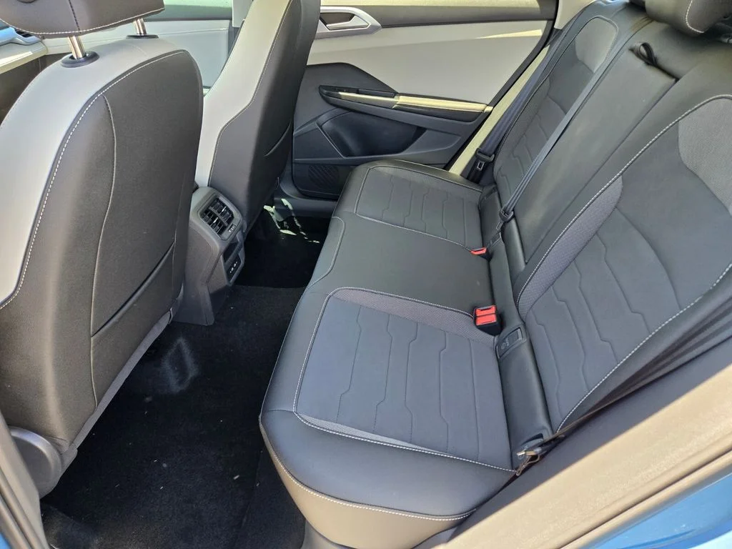 New 2026 Blue Volkswagen 1.5T SE image 8