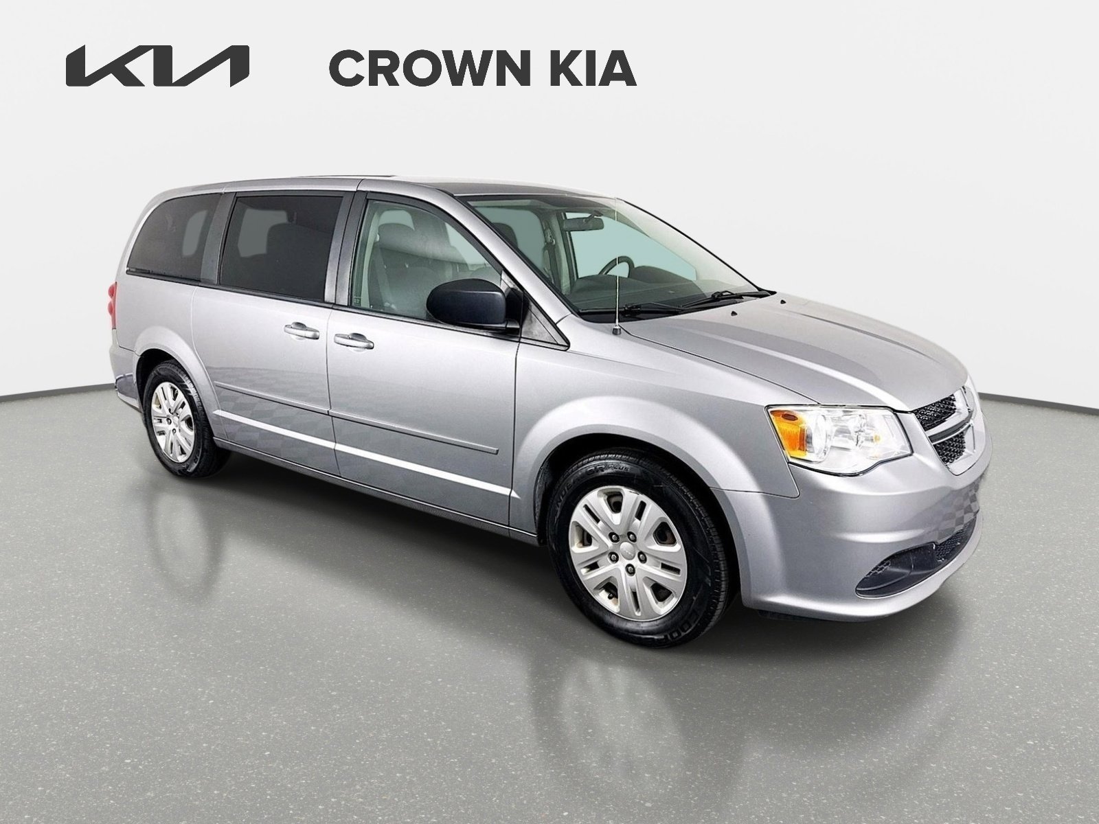 Used 2016 Billet Silver Metallic Clearcoat DODGE SE image 3