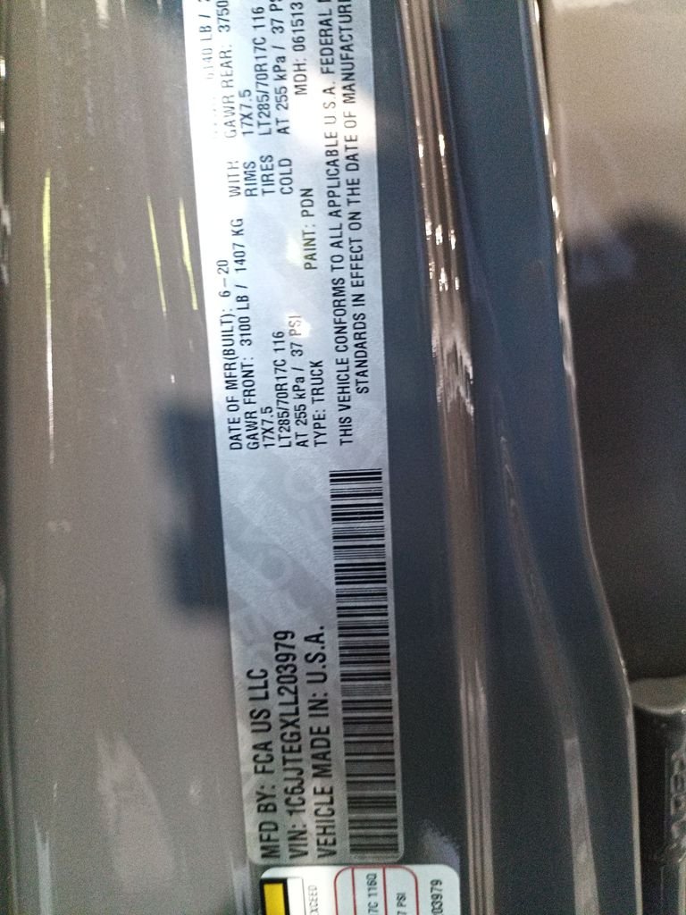 Used 2020 Gray Jeep Mojave image 29