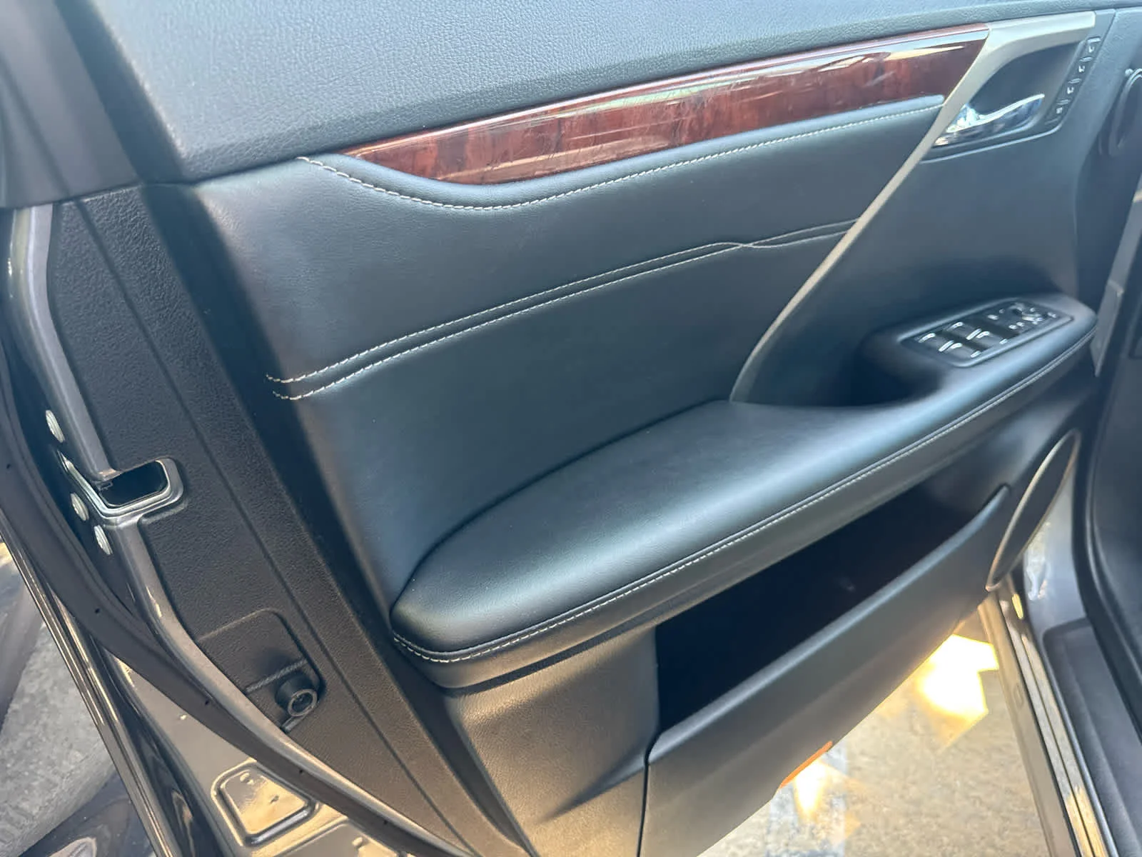Used 2018 Nebula Gray Pearl Lexus  image 8