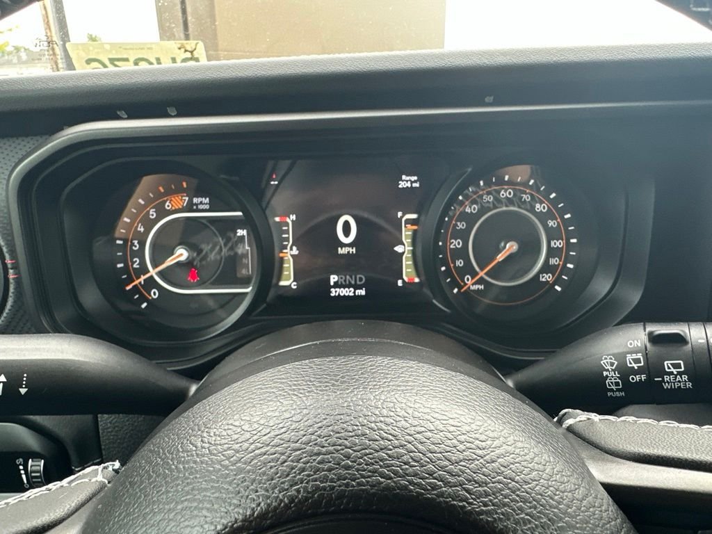 Used 2025 White Jeep Rubicon image 16