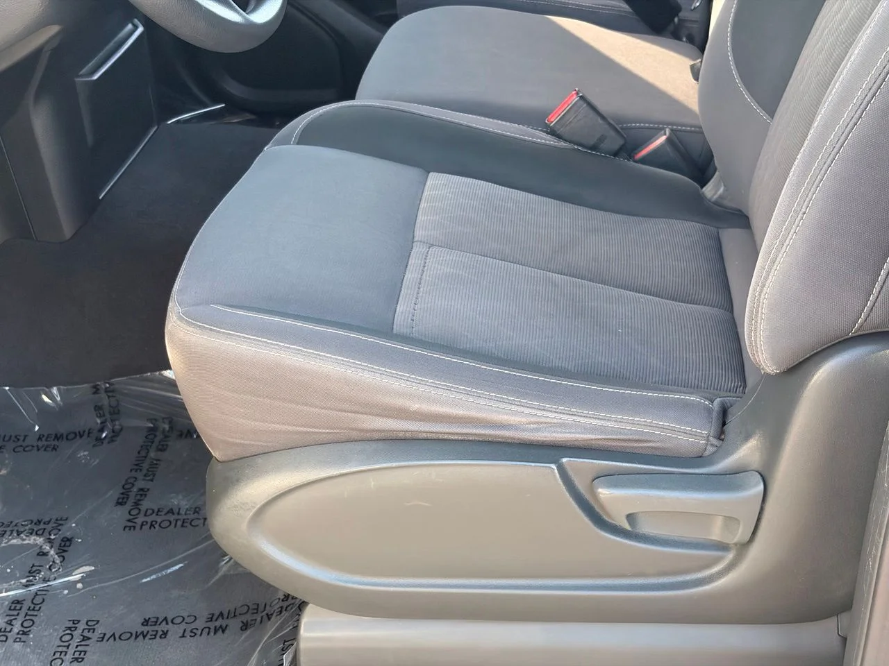 Used 2023 Glacier White Nissan SV image 20