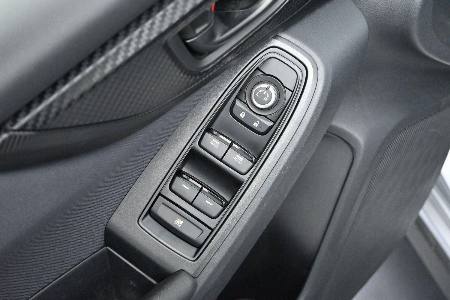 Used 2020 Ice Silver Metallic Subaru Premium image 10