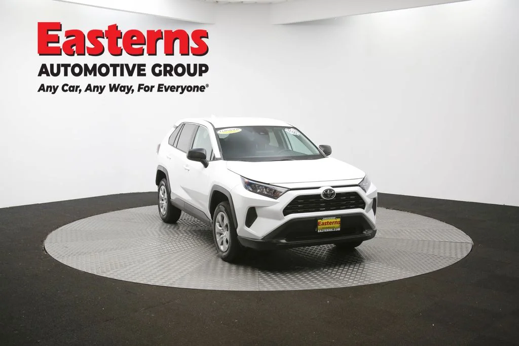 Used 2022 White Toyota LE image 48