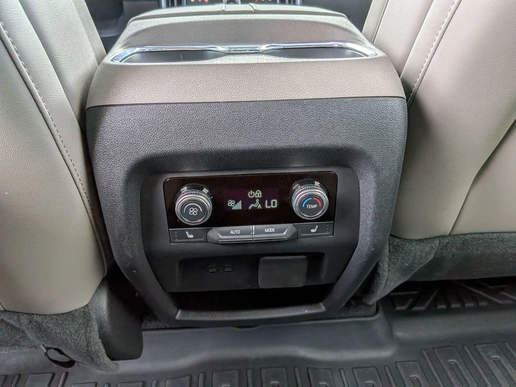Used 2024 White GMC Elevation image 14