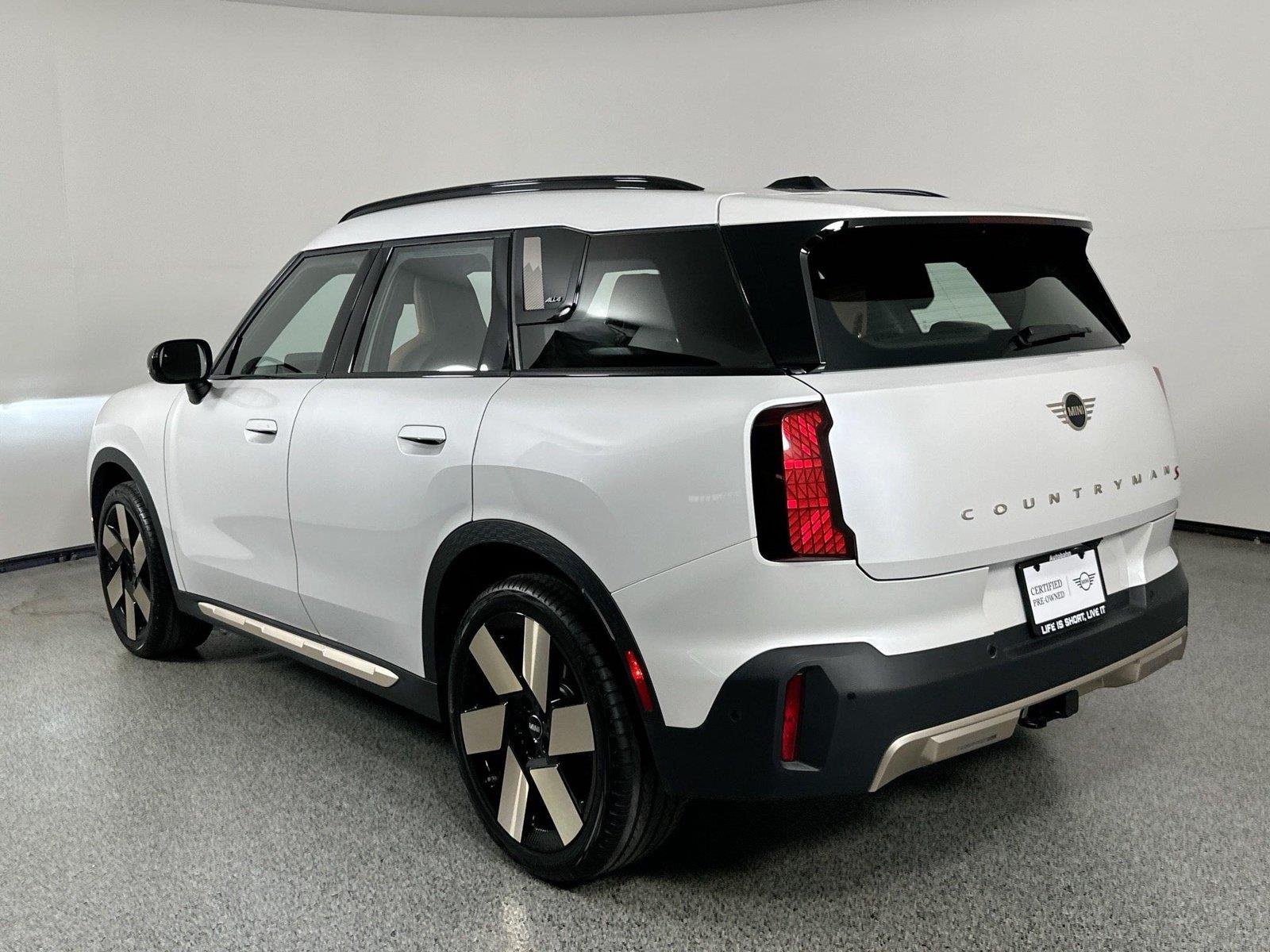 Used 2025 Nanuq White Metallic MINI S image 6