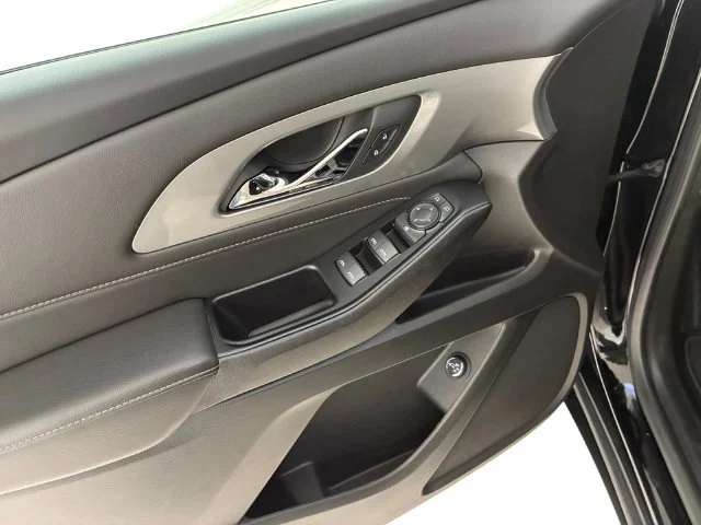 Certified Used 2023 MOSAIC BLACK METALLIC Chevrolet LT Leather image 13