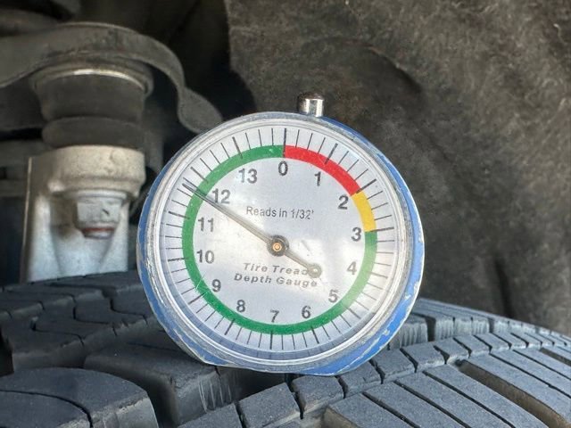 Used 2019 Gray Jeep Laredo E 4x4 image 13