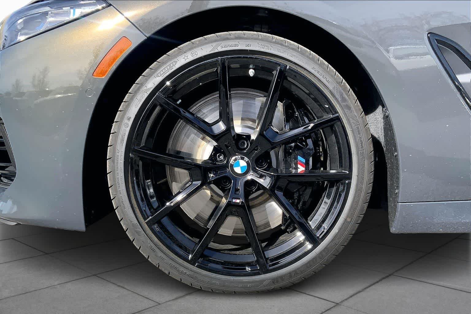 New 2026 Dravit Grey Metallic BMW M850i image 11