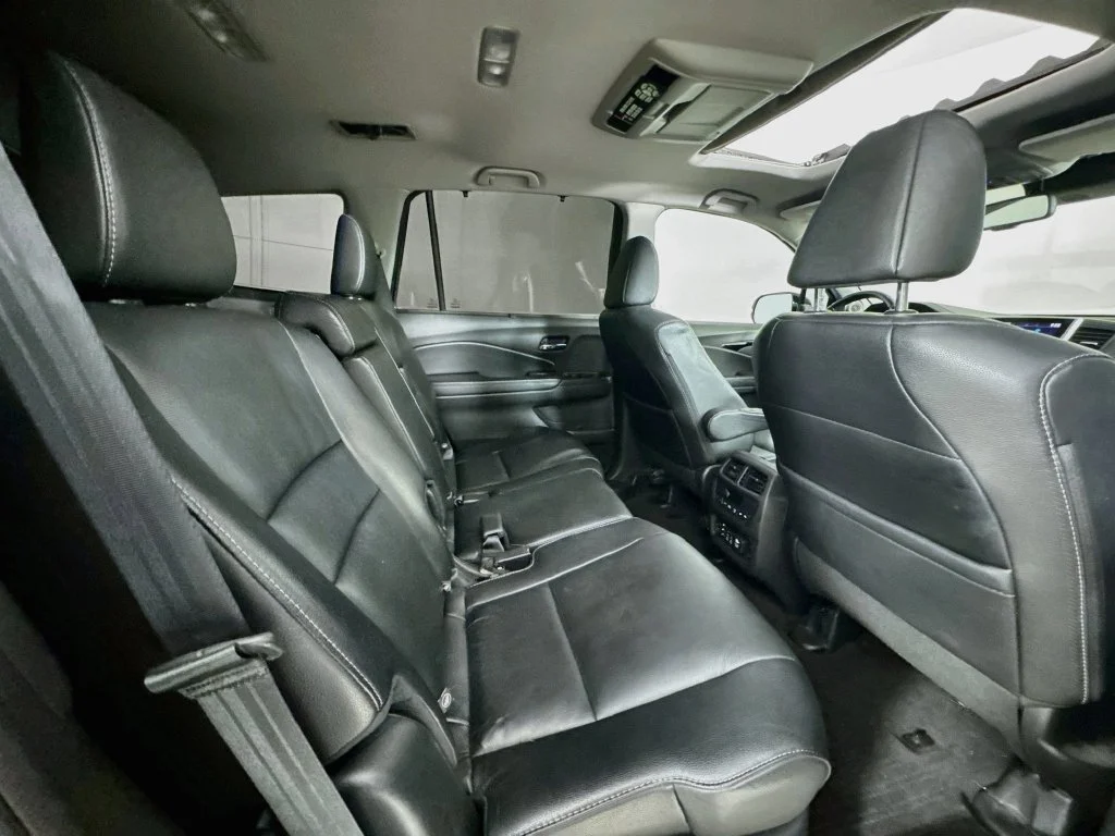 Certified Used 2017 Crystal Black Pearl Honda Touring image 38