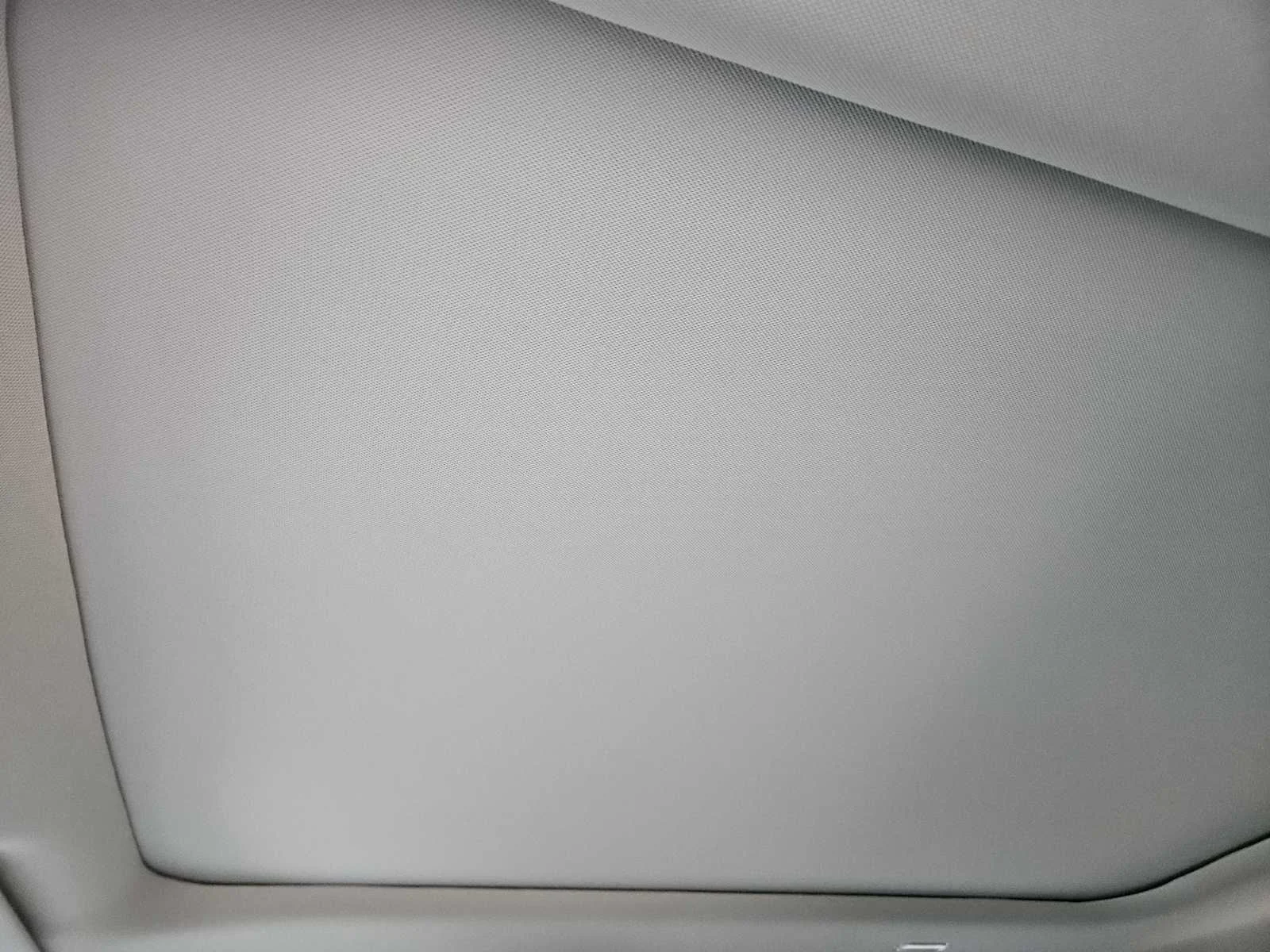 New 2026 RADIANT WHITE INFINITI Luxe 2WD image 19